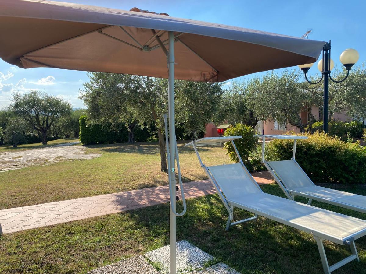 Flowers & Garden Apartment Con Vista Lago Manerba del Garda Exterior foto
