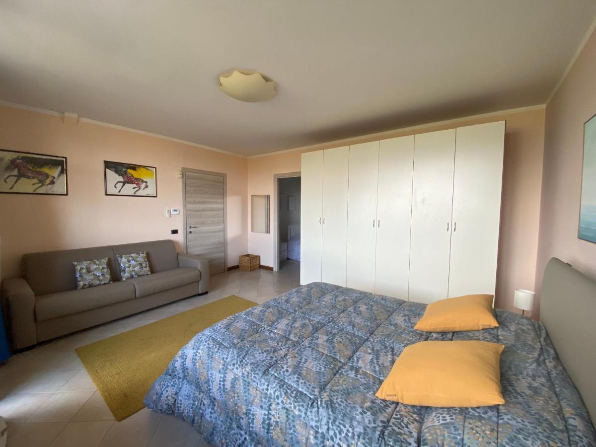 Flowers & Garden Apartment Con Vista Lago Manerba del Garda Exterior foto